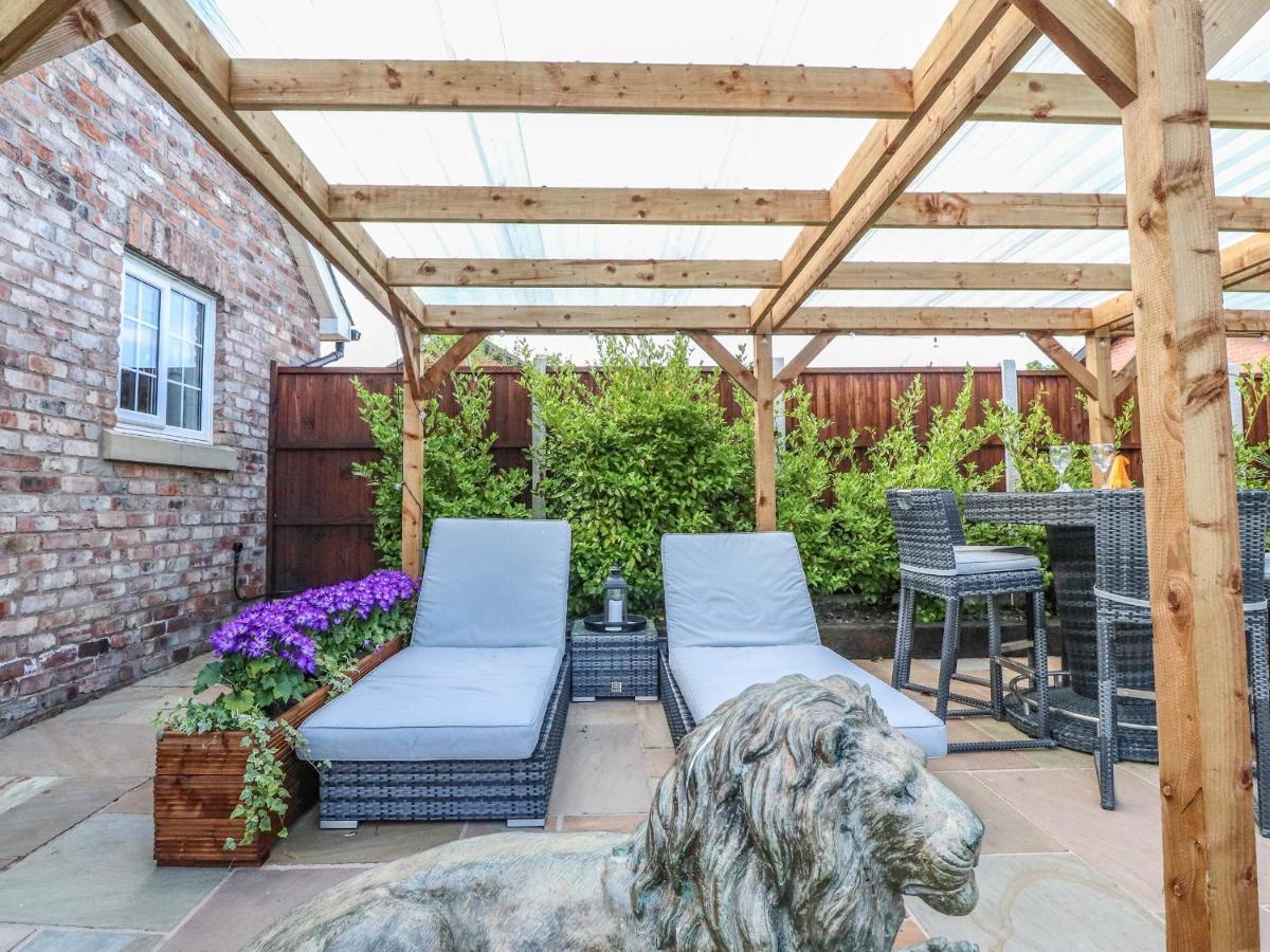 Moor End Manor Βίλα Poulton-le-Fylde Εξωτερικό φωτογραφία